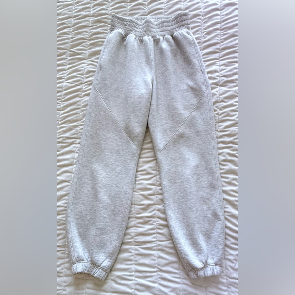 Women’s YPB Size Small Highwaisted neoKNIT Joggers in Light Heather Gray